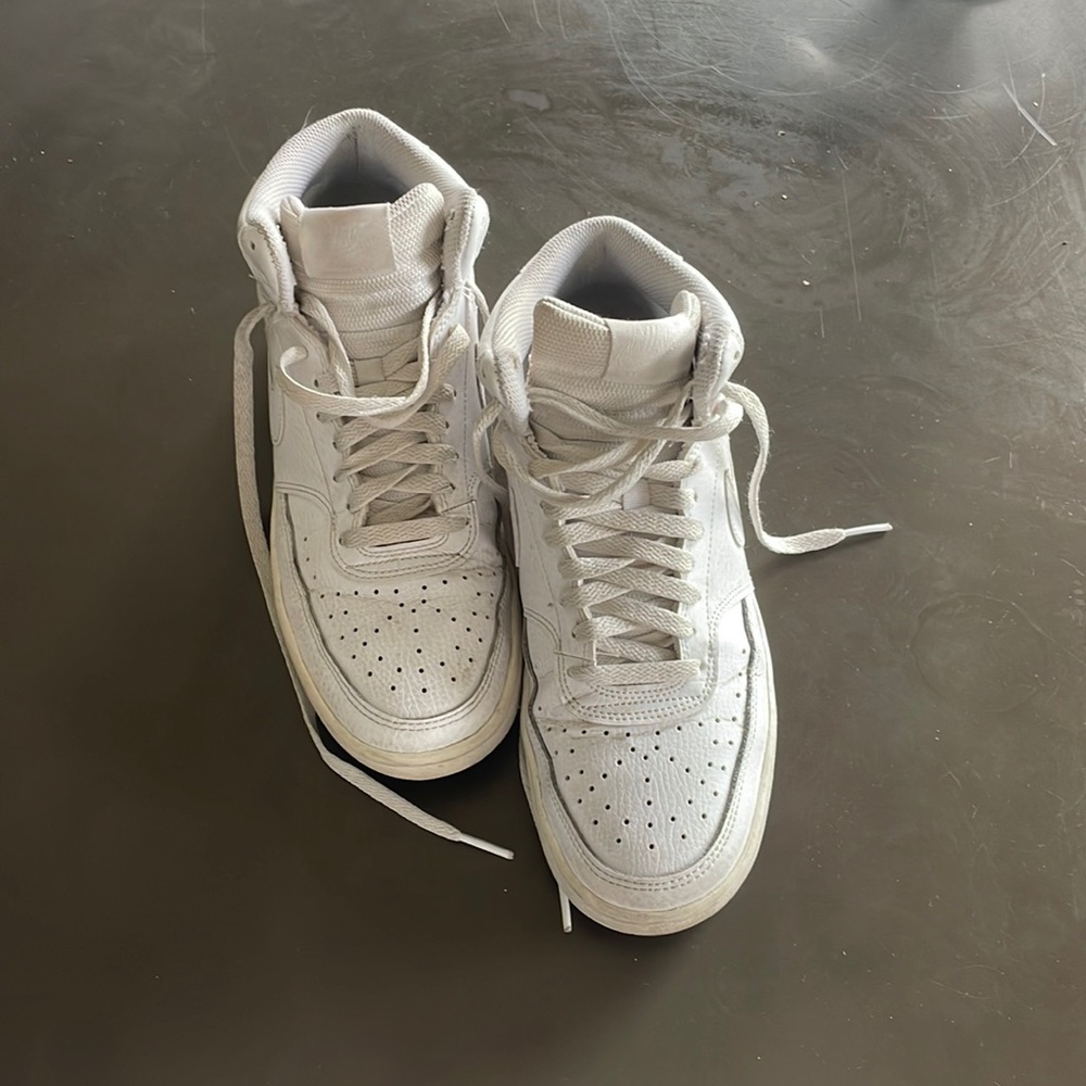 Nike Court Visions